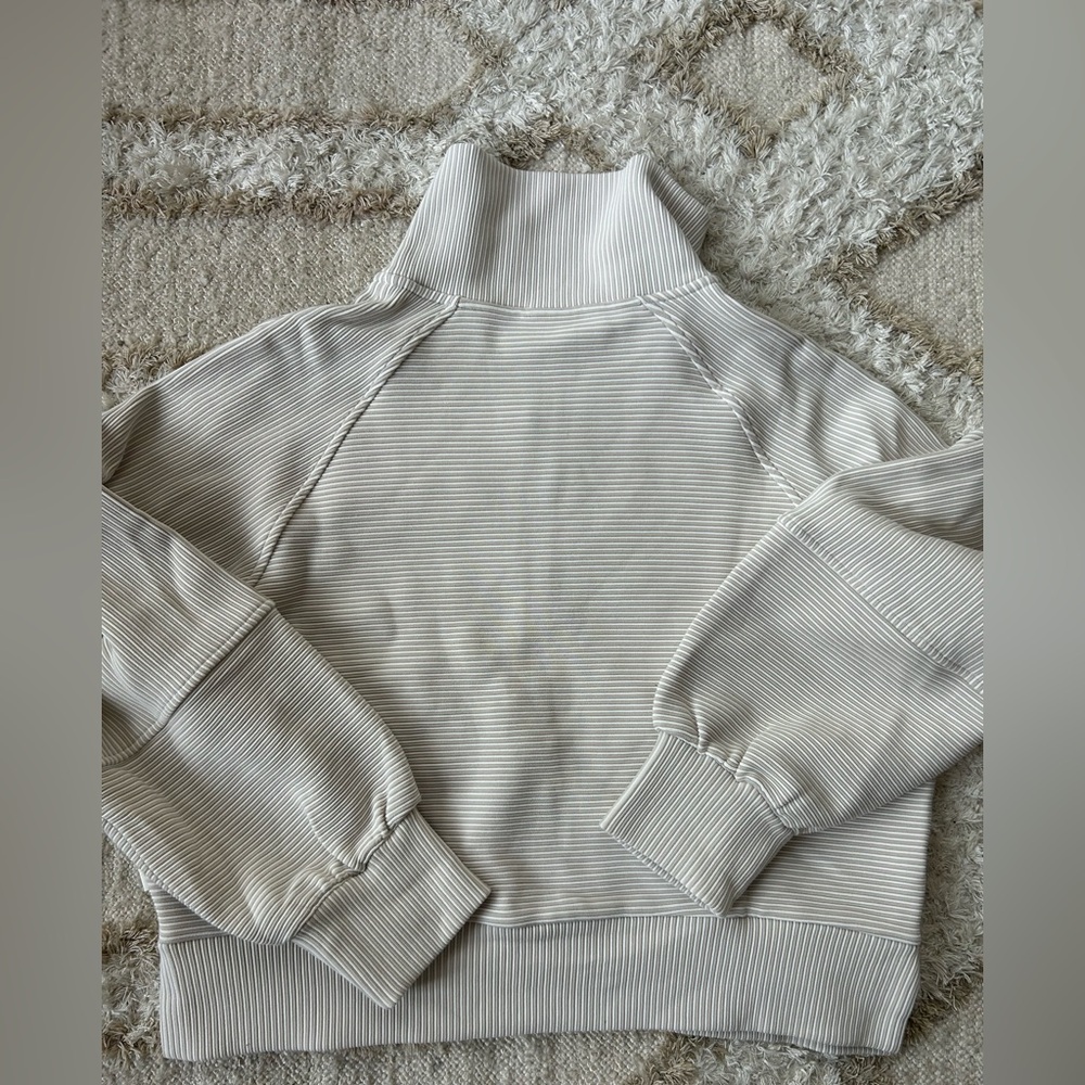 Varley Milano half-zip - Picture 6 of 10